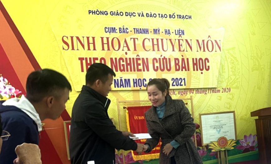 Câu lạc bộ Golf Doanh nhân G&G trao quà tại miền Trung